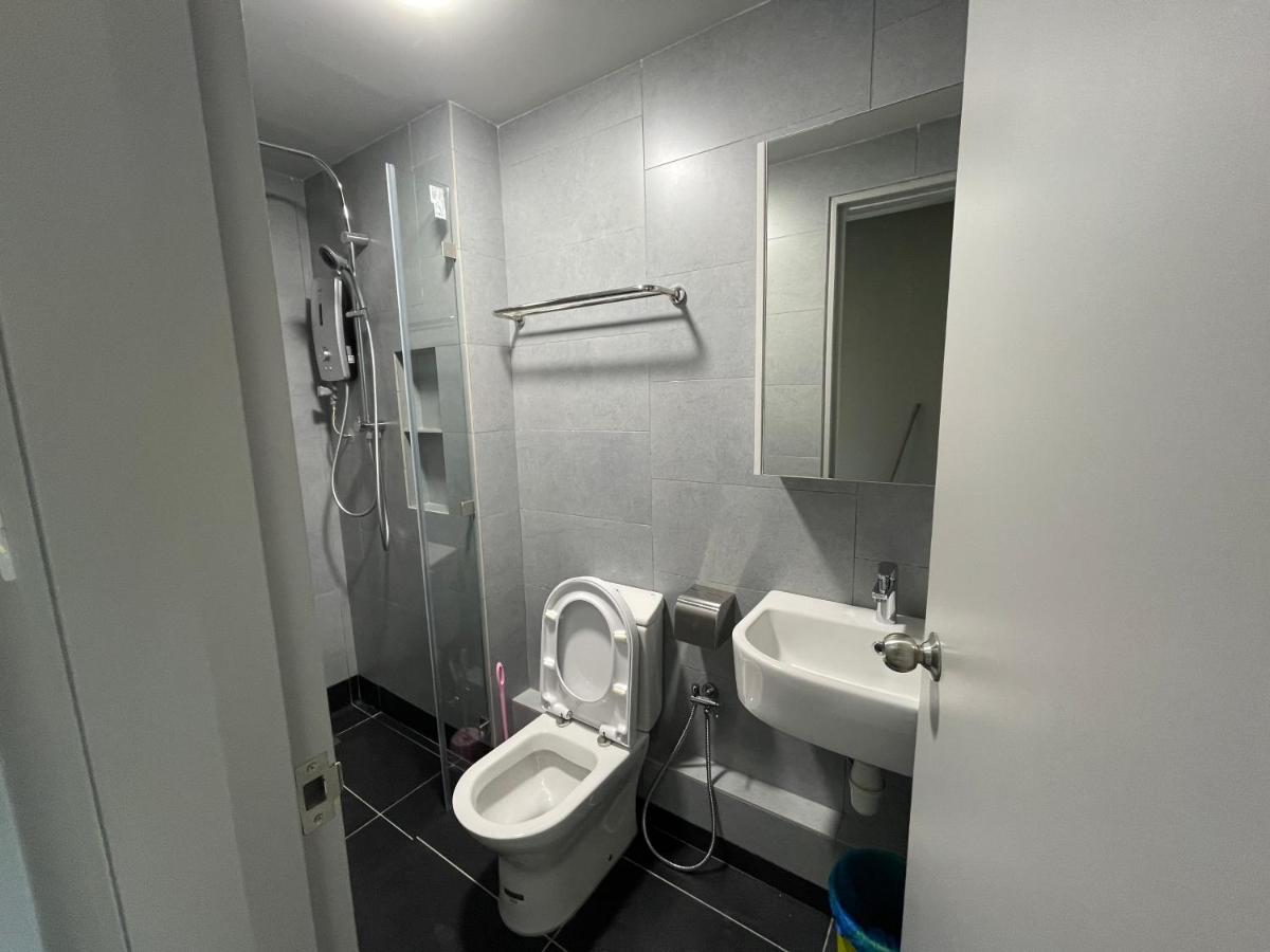 Seaview Luxury Condo Homestay 2Bed 2Bath Jesselton Quay By R2 Residence Kota Kinabalu Esterno foto
