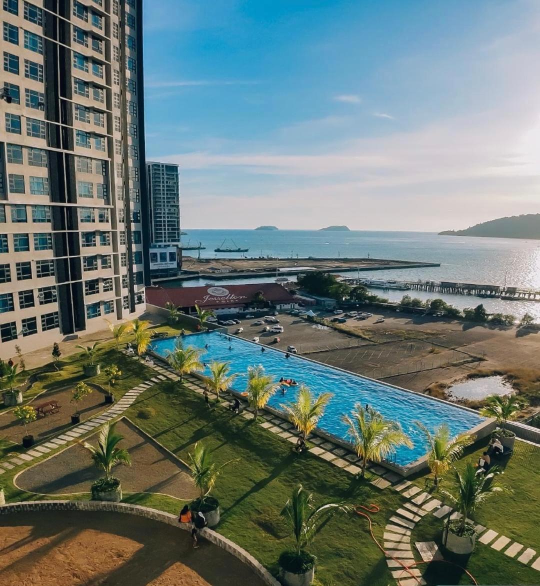 Seaview Luxury Condo Homestay 2Bed 2Bath Jesselton Quay By R2 Residence Kota Kinabalu Esterno foto